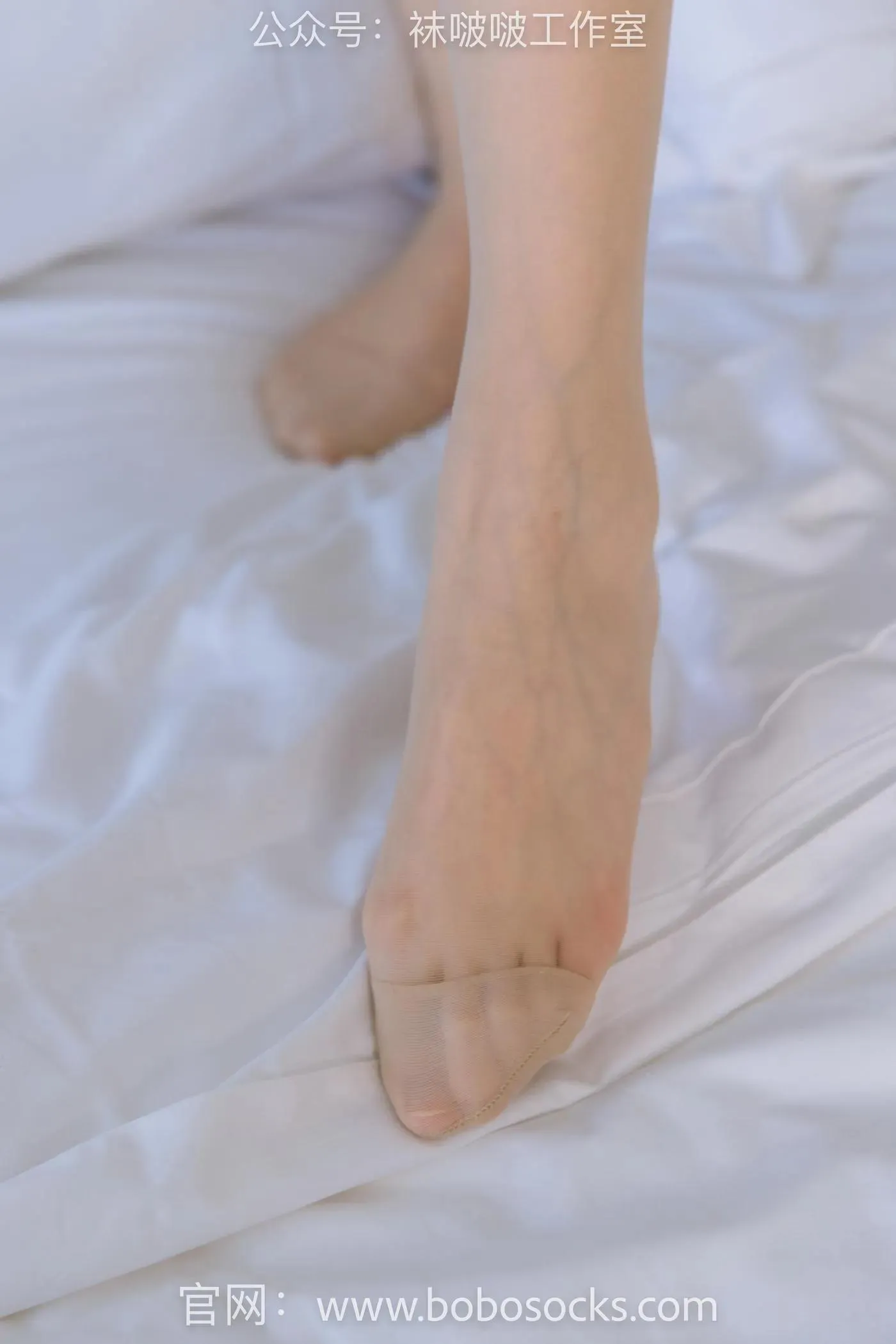 [BoBoSocks袜啵啵]NO.123 小甜豆-板鞋、白棉袜、肉丝 [140P]插图8